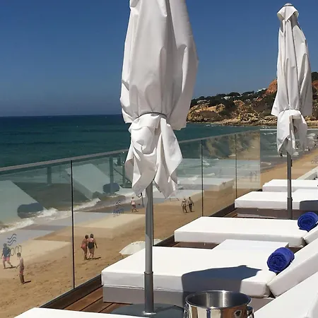بيت للعطل In Olhos De Agua Mit Gemeinschaftspool Und Schoener Aussicht البوفيرا